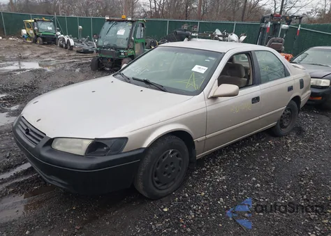 1998 Toyota Camry Le from USA, damaged, VIN 4T1BG22K0WU829808
